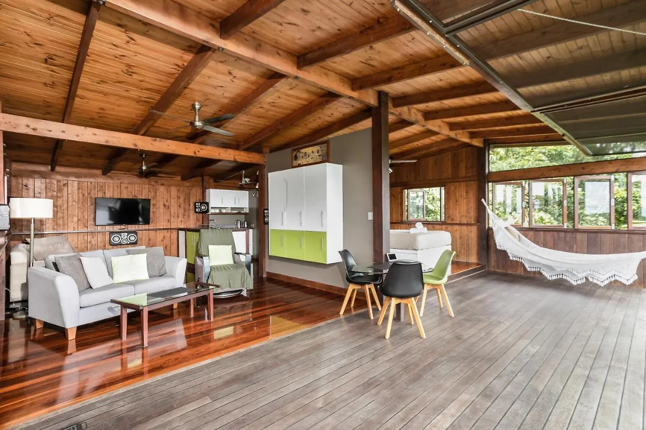 Daintree Holiday Homes - La Vista Cow Bay