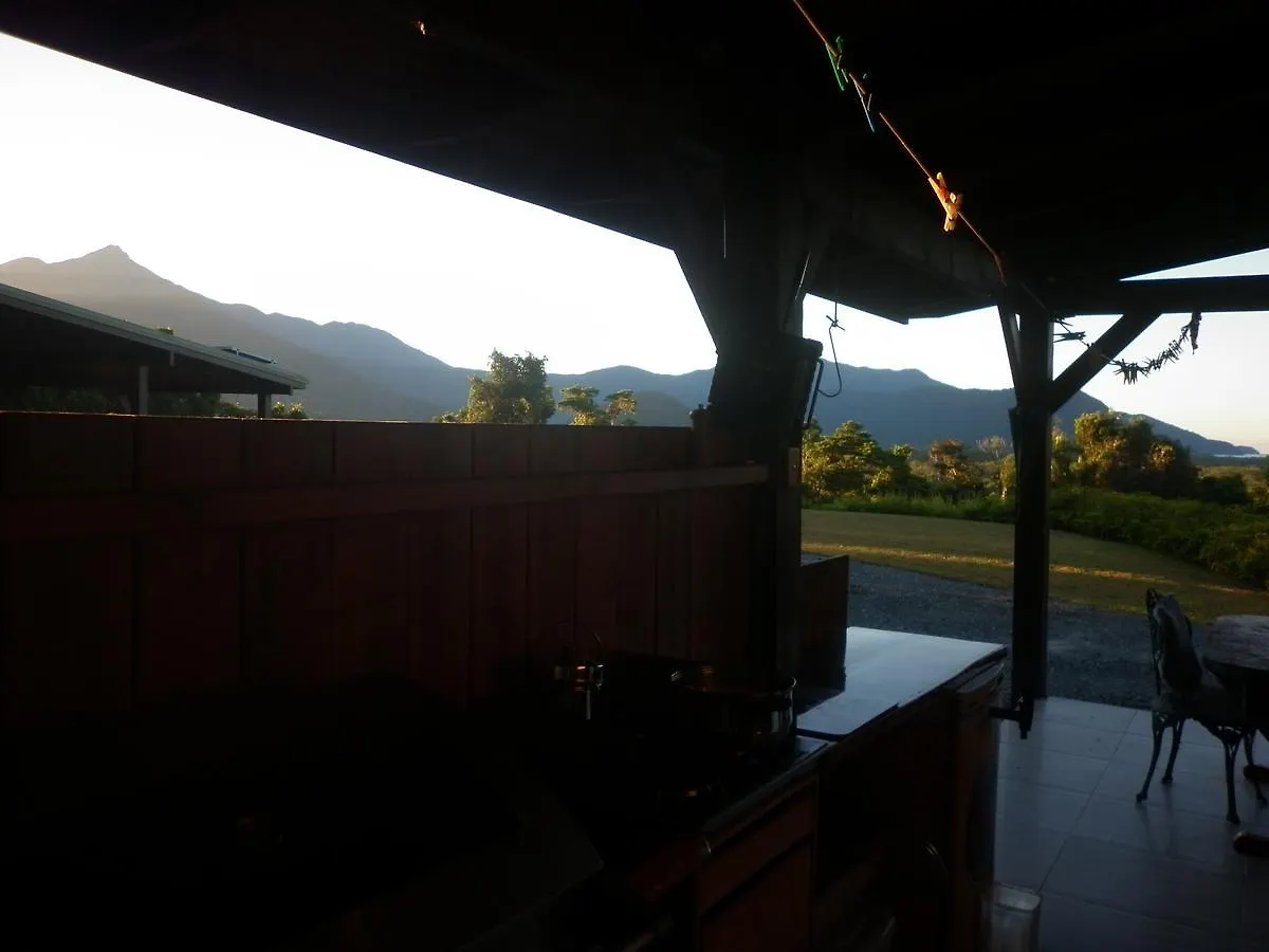 Daintree Holiday Homes - La Vista Cow Bay